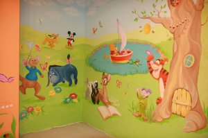 Стены в детской комнате